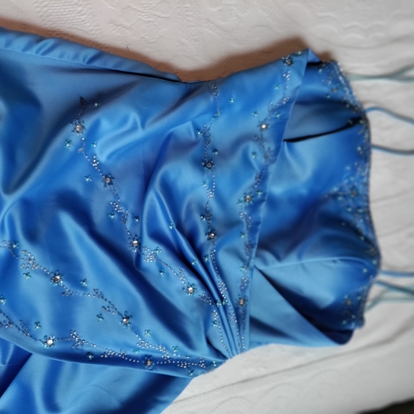 Spaghetti strap.rhinestones.Formal Blue.Crinoline. Wrap across front. - Picture 7 of 8